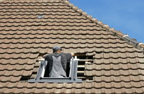 Pose de velux - Cambes-en-Plaine